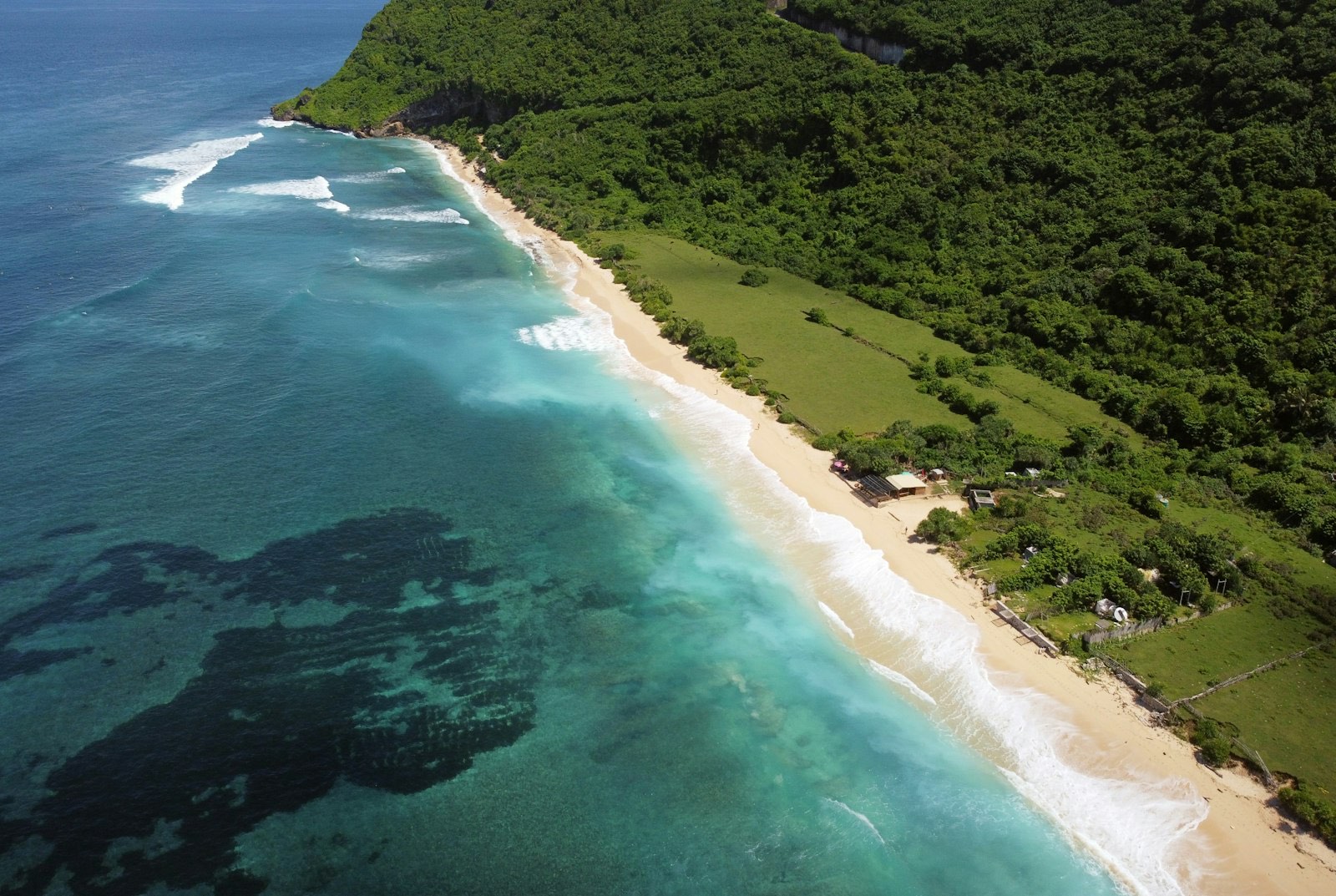 Costa turquesa de Bali